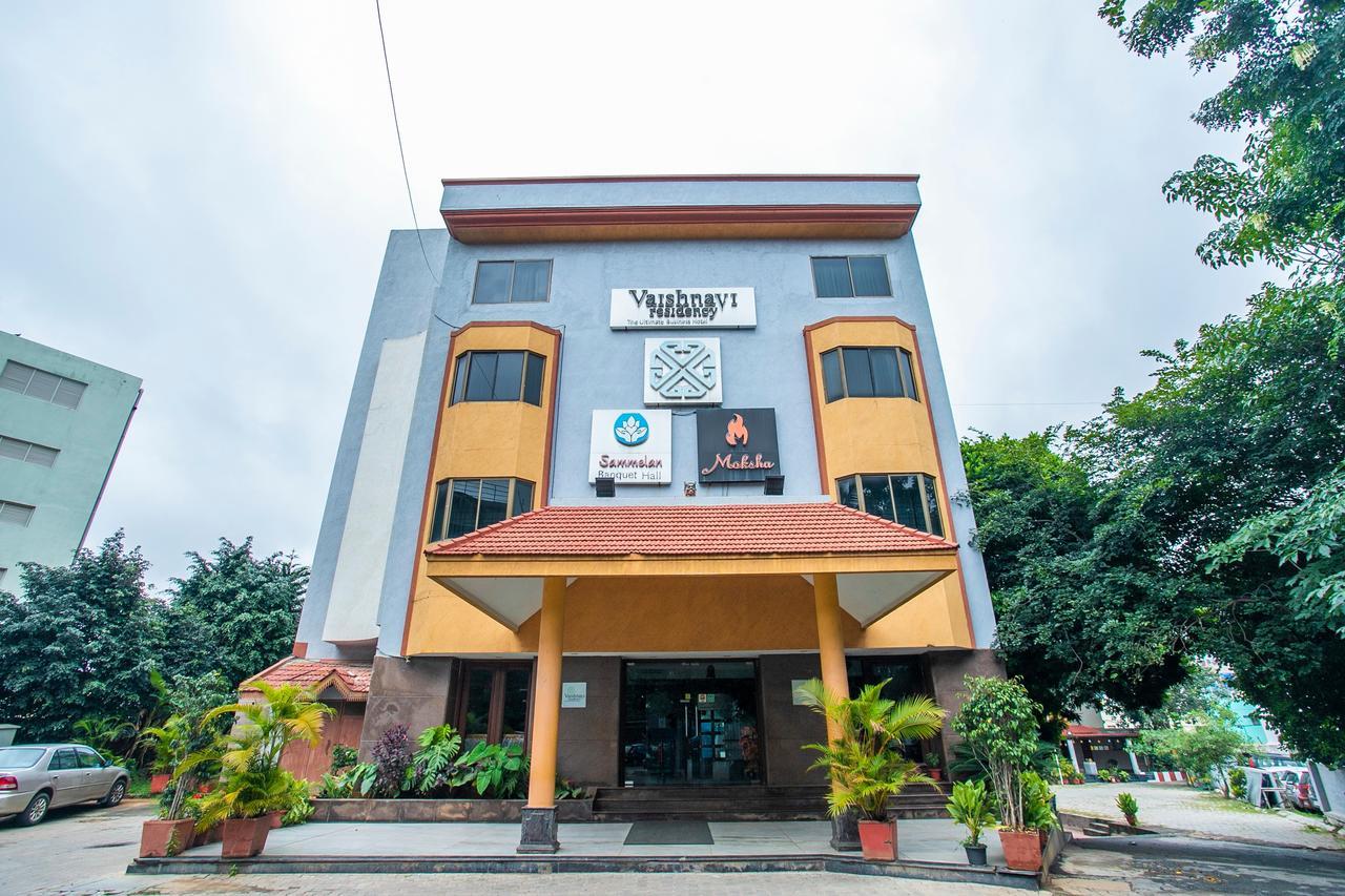 Oyo 18762 Vaishnavi Residency Hotel Bangalore Ngoại thất bức ảnh